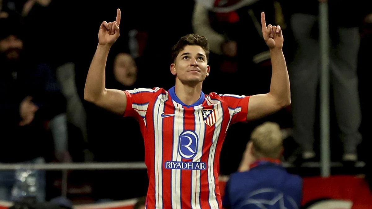 Atlético : réunion imminente entre le Barça et le clan Julian Alvarez