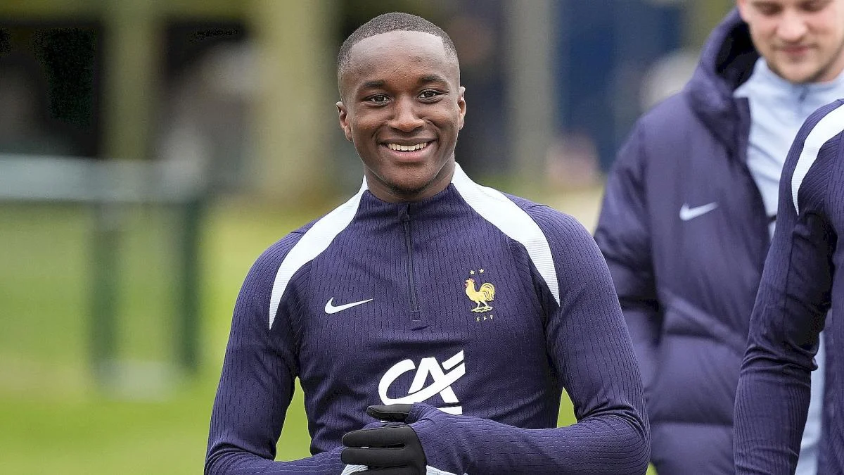 L’Inter Milan et le Bayer Leverkusen passent à l’offensive pour Moussa Diaby