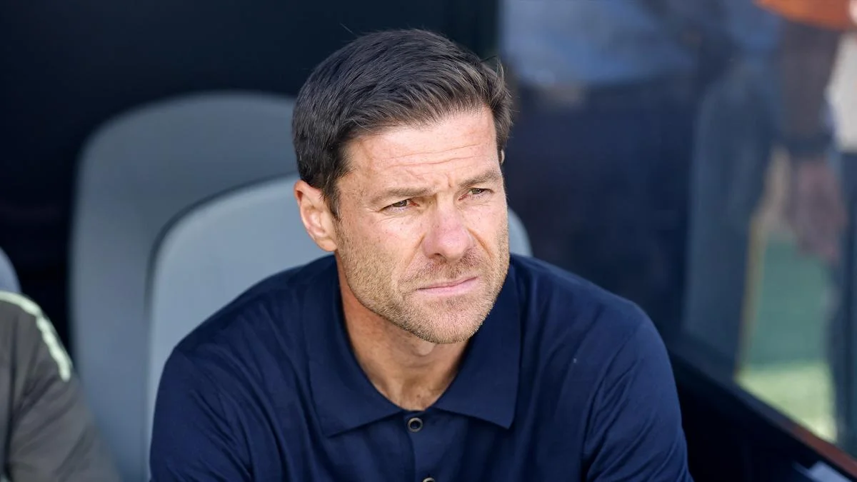 Chelsea : Xabi Alonso se retrouve face à un immense casse-tête avec un effectif de 46 joueurs