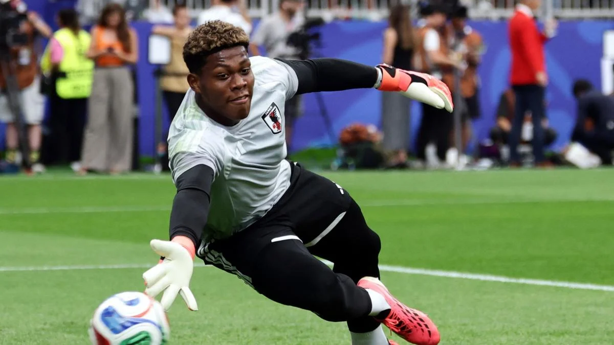 Le PSG augmente son offre pour Zion Suzuki