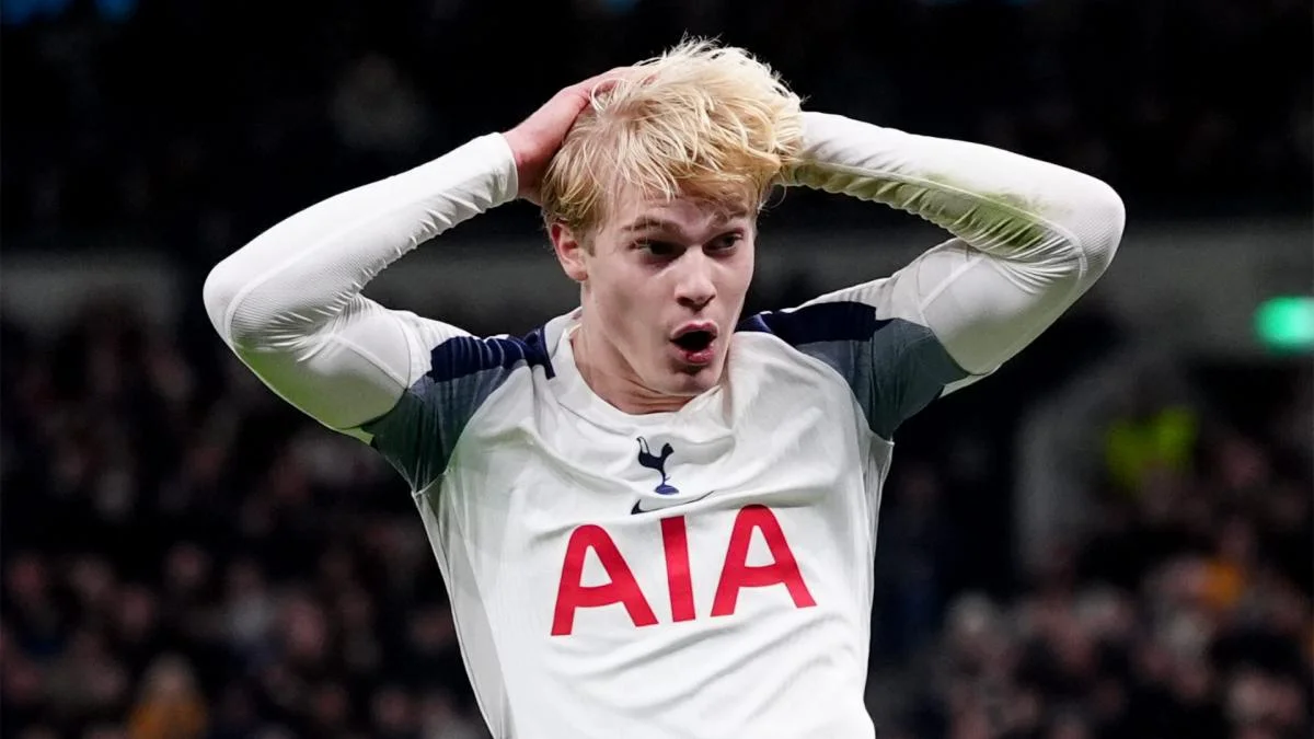 Un joueur de Tottenham se propose au Barça
