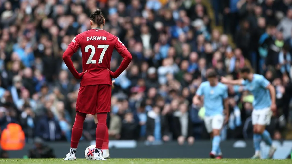 Liverpool : le beau message de Darwin Núñez à Ronald Araujo
