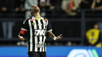 Santos : Neymar crispe son entraîneur qui veut lui parler