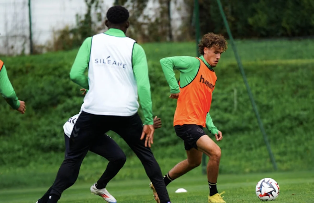 Mercato ASSE : Quel avenir pour Stassin et Davitashvili ?