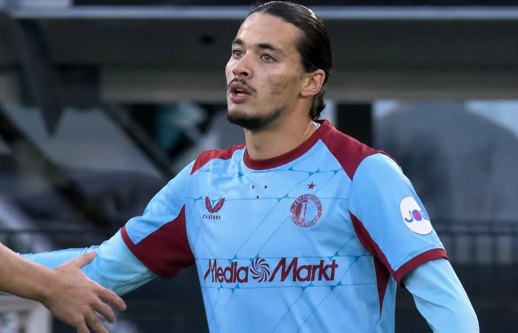 Mercato OM : Un dribbleur algérien pour oublier Greenwood ?