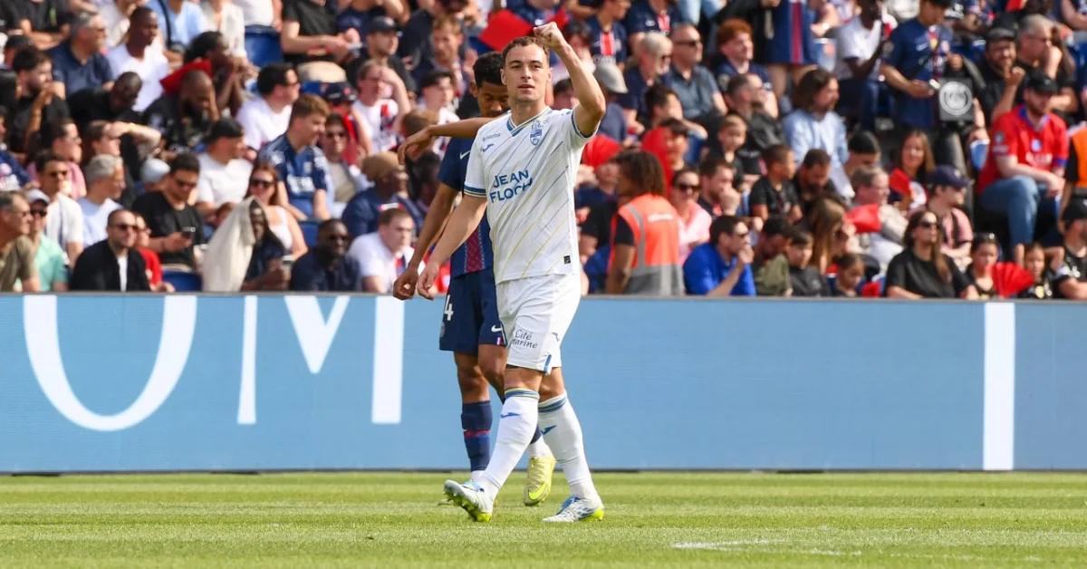 Lorient : Pablo Pagis égalise face au PSG et envoie balader la comparaison paternelle