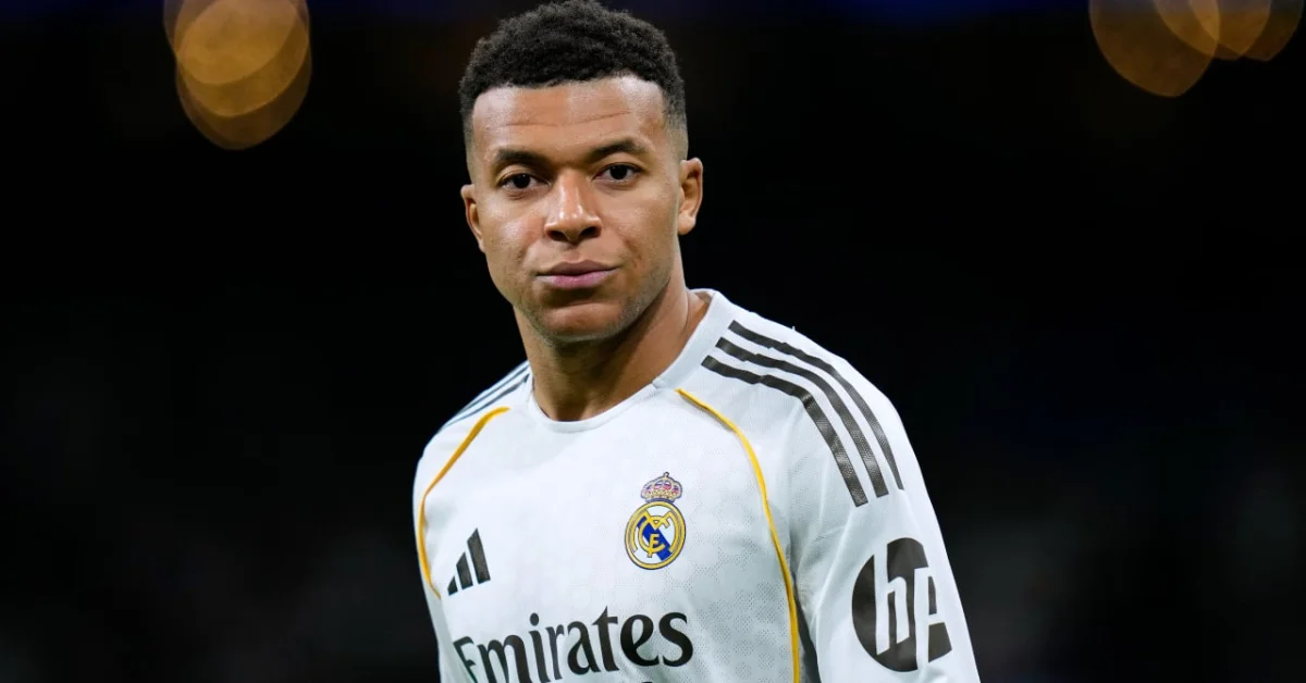 VIDÉO – Mbappé provoque une nouvelle controverse avec sa réaction face aux socios