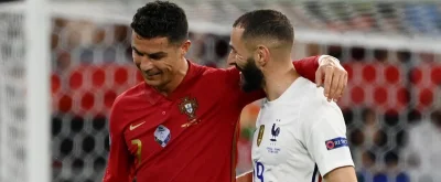Ronaldo snobe Benzema ? La vidéo qui fait parler avant le derby