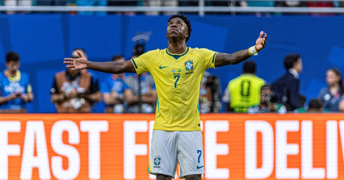 Brésil : Vinicius imite des légendes de la Coupe du monde !