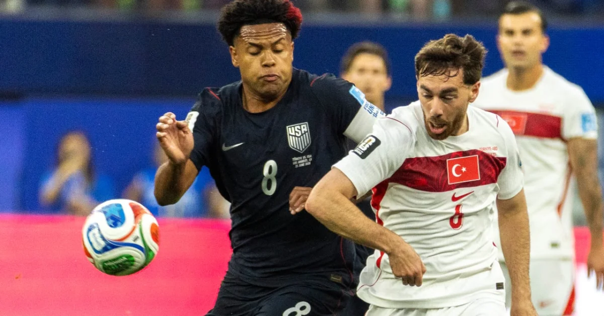 Coupe du monde : les États-Unis surpris, l’Australie qualifiée dans l’ennui