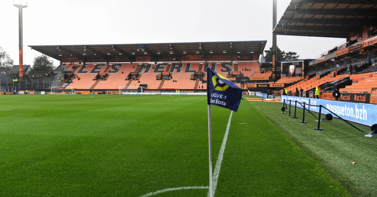 Un défenseur de Lorient attendu à Paris