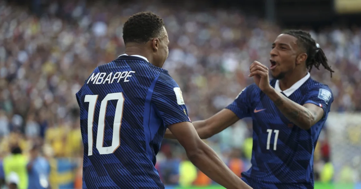 Les Bleus, Mbappé et Olise ont CHOQUÉ LE MONDE (revue de presse)