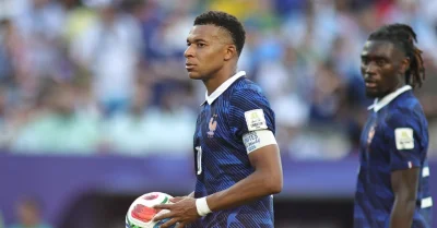 « J’aurais reçu cinq rouges » : l’incroyable aveu d’un grand nom du football
