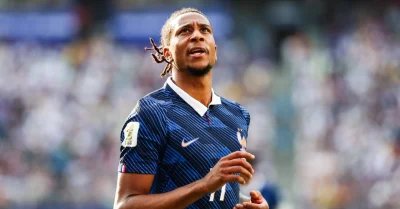 Carton jaune d’Olise : la FIFA tranche !