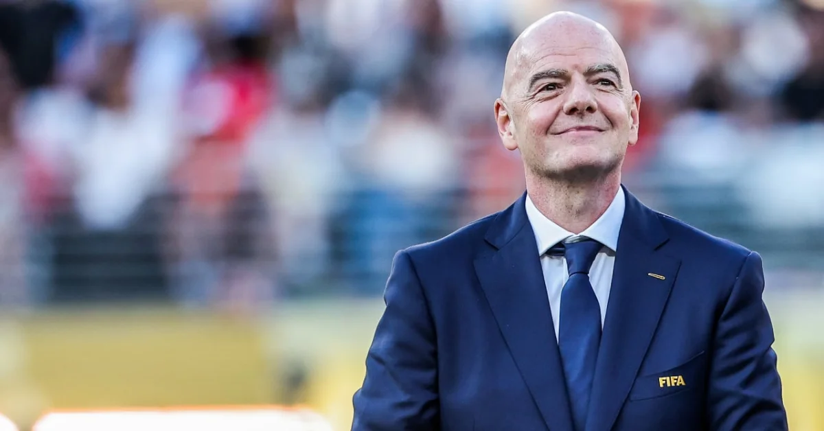 La France oublie ses critiques et soutient Infantino