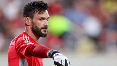 Hugo Lloris de retour en équipe de France : Pierre Ménès valide l’idée à une condition !