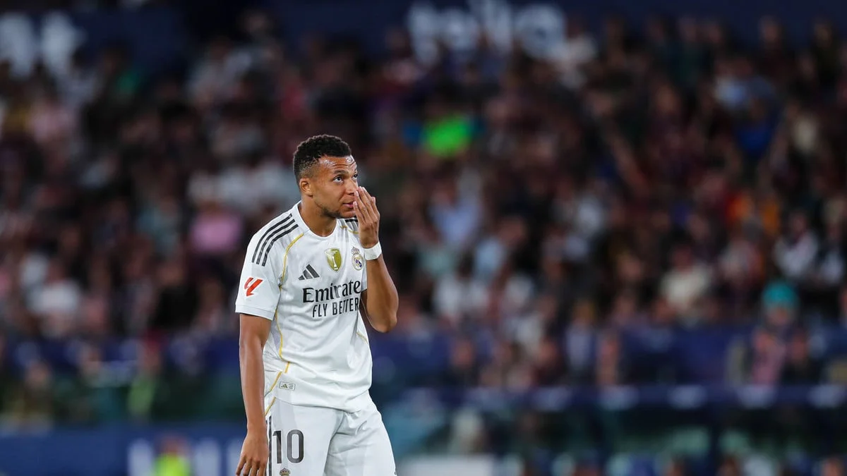 «Mbappé Out» : Les supporters du Real Madrid sont déchaînés sur les réseaux sociaux !