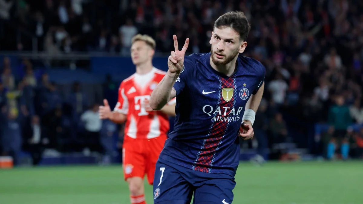 «A la table» de Mbappé et Yamal : Kvaratskhelia a changé de dimension au PSG