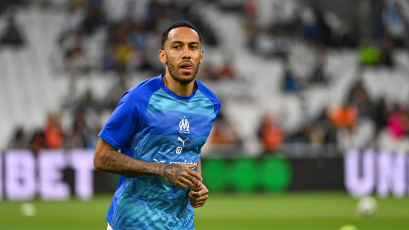 «Combien de fois on a volé des extincteurs», en pleine polémique un ancien joueur de l’OM vole au secours d’Aubameyang 