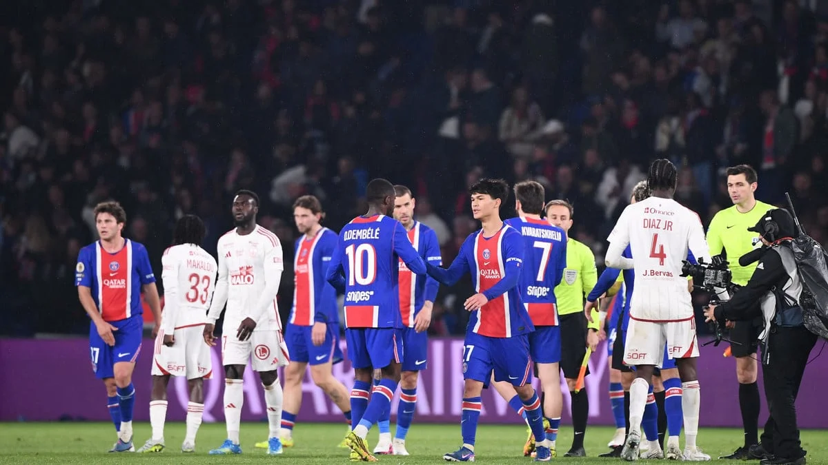 «C’est juste fou» : Le PSG fait halluciner Daniel Riolo !