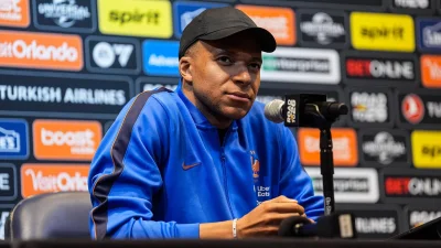  Après Jordan Bardella, Marine Le Pen clashe aussi Kylian Mbappé en évoquant le PSG !