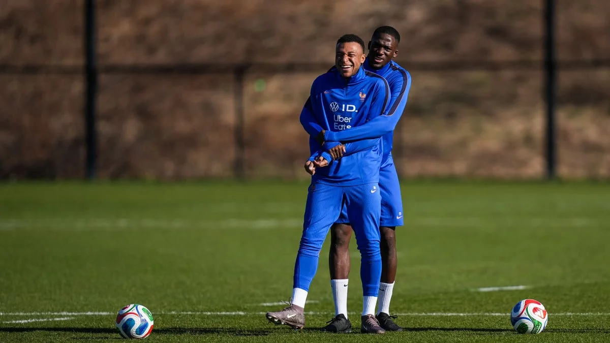 Équipe de France - Kylian Mbappé est «adoré de tous les autres» : Les vérités de Daniel Riolo avant la Coupe du monde ! 
