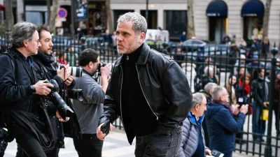 «Tu le mets dans un autre club de Ligue 1 je suis même pas sûr qu’il soit titulaire», un joueur du PSG énerve Jérôme Rothen !