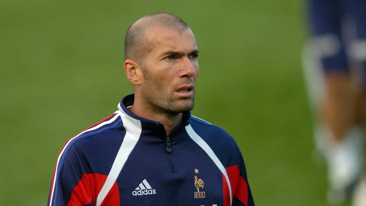 Zidane s’est bagarré avec un taulier de l’équipe de France : «Je l’ai chiquoté»