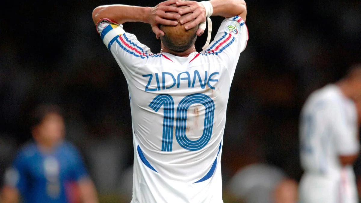 Kylian Mbappé raconte sa réaction lunaire sur le coup de boule de Zinedine Zidane en 2006 : «Je ne comprends pas comment j'ai fait»