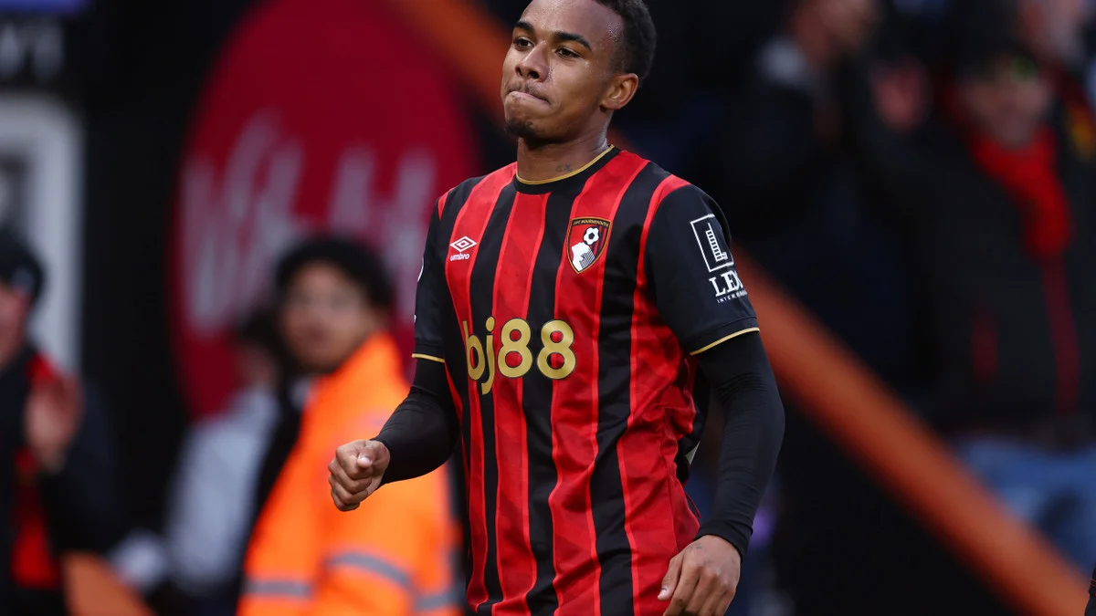 Le phénomène Elie Junior Kroupi refroidi pour le PSG : «Tu ne vas pas aller faire le remplaçant de Dembélé» 