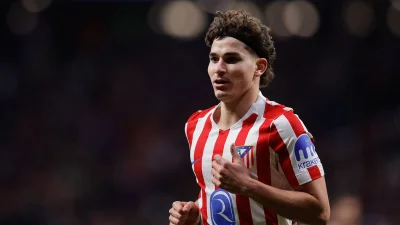 Un club va discuter avec Julian Alvarez : Le PSG est sous pression !
