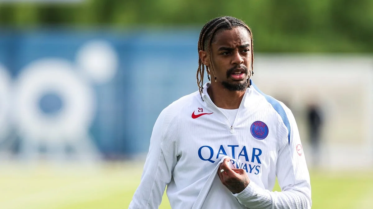 Bradley Barcola à Liverpool : Fabrizio Romano confirme la menace pour le PSG ! 