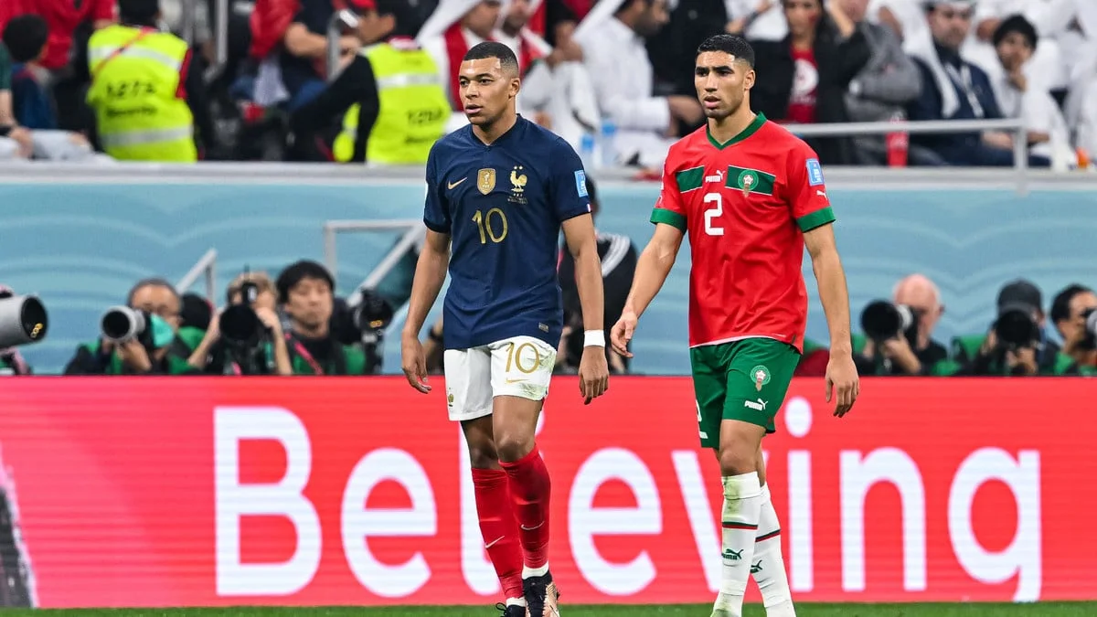 «Tout le monde a déjà préparé ses vacances au bureau» : La discussion insolite entre Mbappé et Hakimi en pleine demi-finale de Coupe du monde