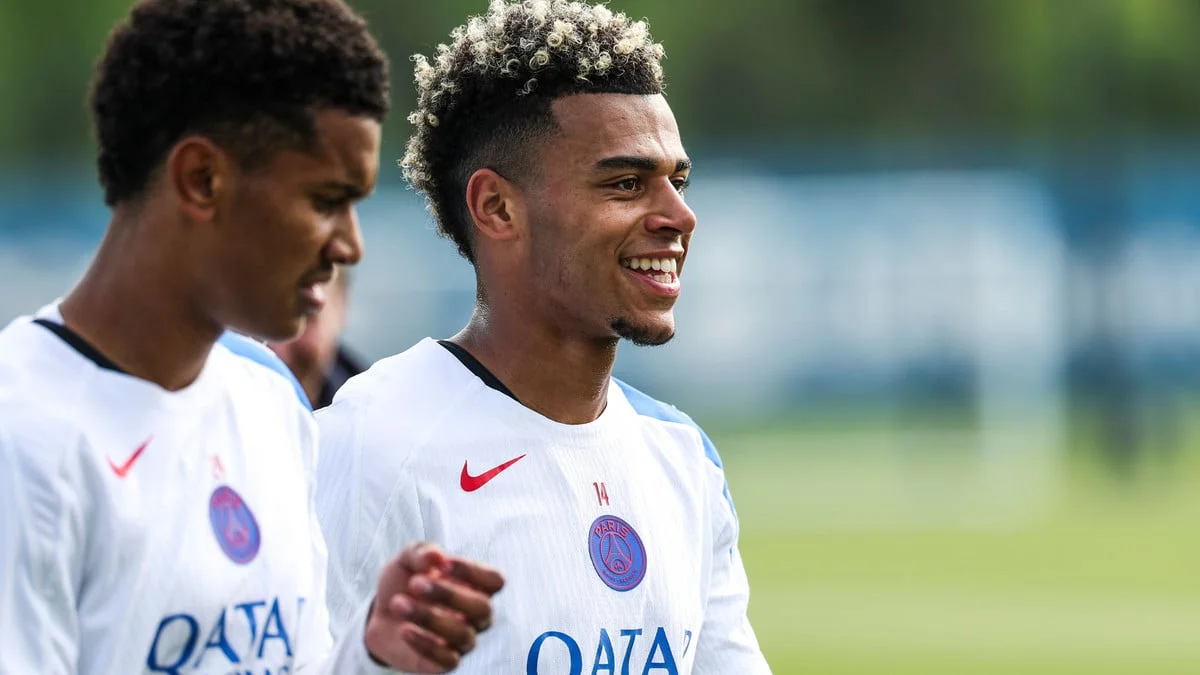 Désiré Doué : Luis Enrique l'a sauvé au PSG ? 