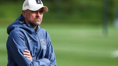 Un attaquant s’annonce à «100%» au PSG : Luis Enrique tient son numéro 9 !