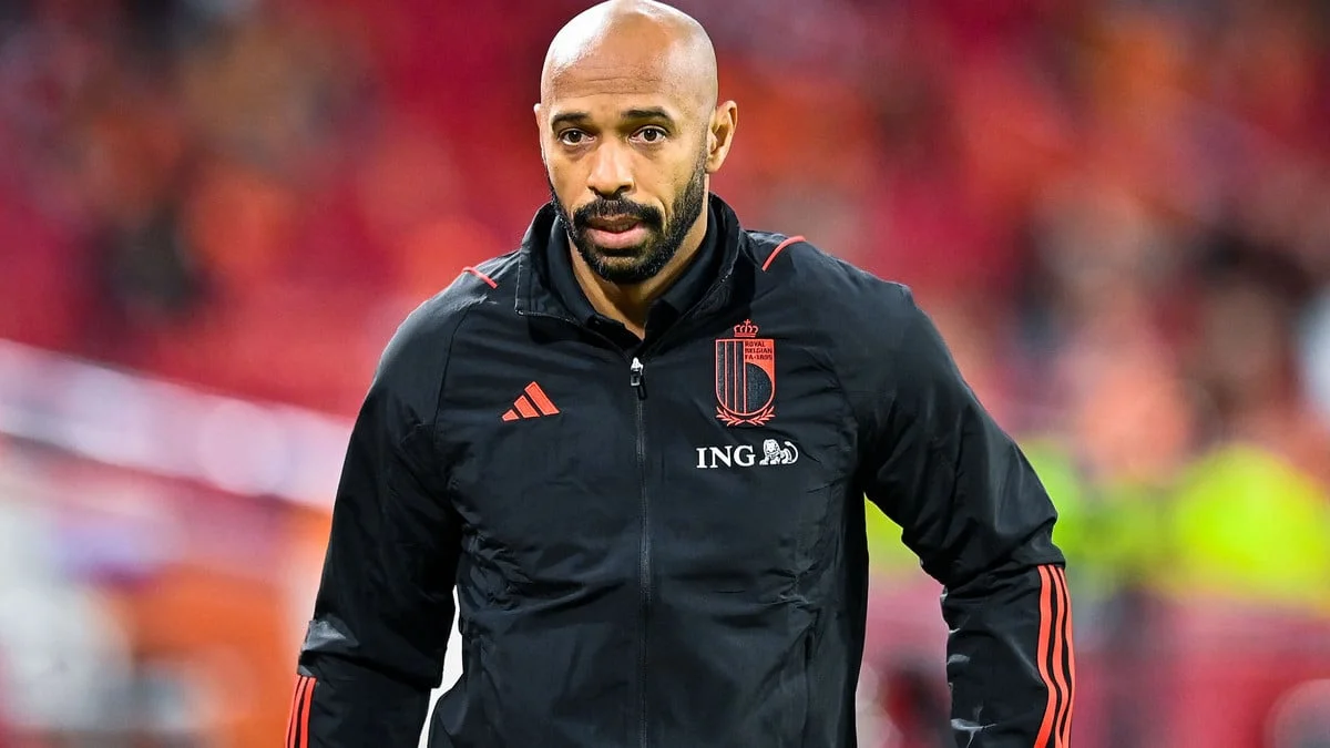 Thierry Henry sélectionneur à l’étranger : Un vestiaire a poussé pour sa nomination, «c’est lui qu’il nous faut» 