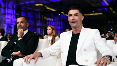Mercato : Un entraîneur étranger offert à l'OM par l'ancien agent de Cristiano Ronaldo