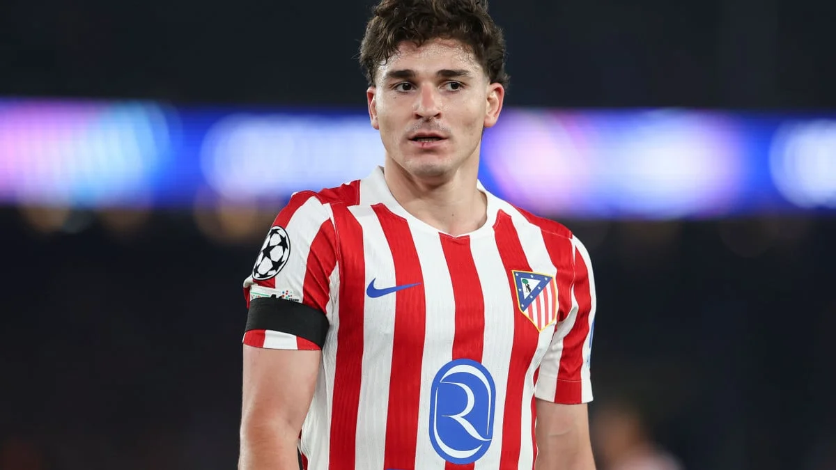 Mercato : PSG, Arsenal… Barcelone sait déjà quel club Julian Alvarez veut choisir ? 