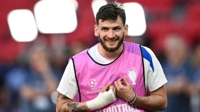 «J’aurais aimé qu’il signe à Arsenal» : Ce champion du monde 98 regrette le transfert de Kvaratskhelia au PSG !