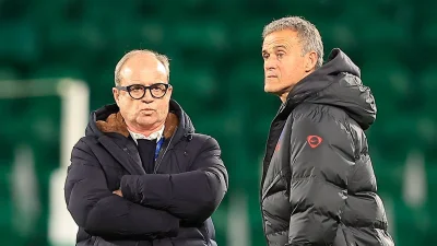 Mercato - Un nouvel attaquant au PSG : Le transfert parfait annoncé sur La Chaîne L’Equipe ?