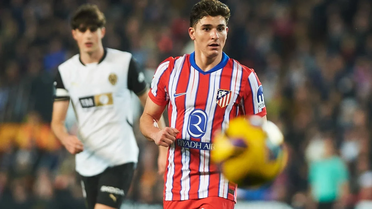 Mercato - PSG : Une «guerre publique» évitée pour le transfert de Julian Alvarez ?