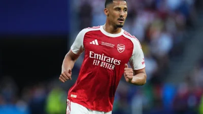 William Saliba blessé contre le PSG : Le verdict tombe pour l'équipe de France avant la Coupe du Monde