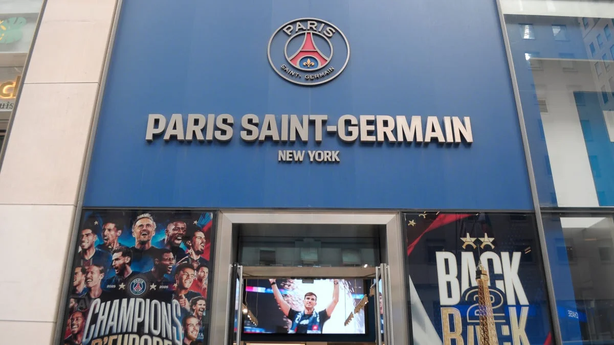 Transfert à 100M€ : «J’aime le PSG depuis petit», l’annonce d’un phénomène qui va mettre le feu au mercato !