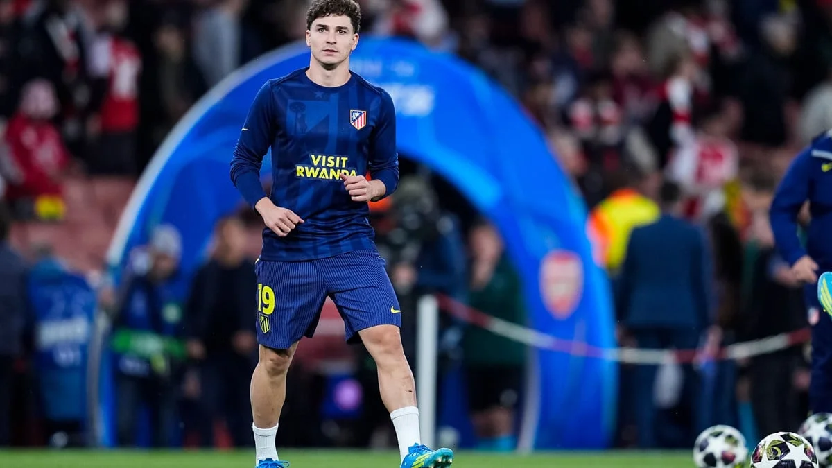 Julian Alvarez : Les deux problèmes qui rendent impossible son transfert au PSG ? 