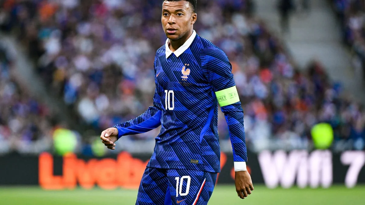 Daniel Riolo s'inquiète pour Kylian Mbappé : «Si jamais ça ne marche pas à la Coupe du monde, après il se passe quoi ? »