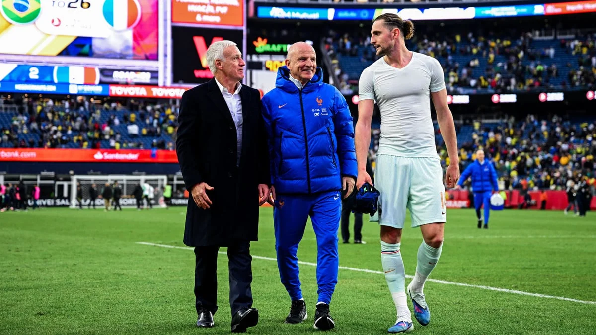 Equipe de France : Le cadeau spécial de Rabiot pour la dernière de Deschamps ! 