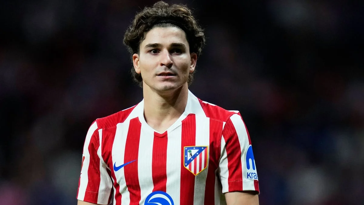 Transfert de Julian Alvarez : Nouvelle menace inattendue pour le PSG !