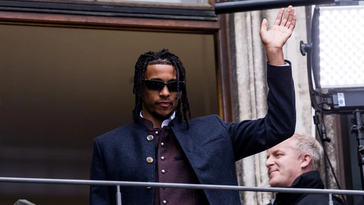 PSG/Real Madrid : Un invité surprise veut recruter Michael Olise, l'attaquant des Bleus refuse ! 