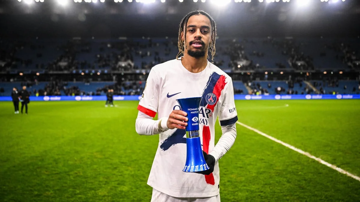 Mercato : Bradley Barcola sur le départ, le PSG a déjà trouvé son remplaçant