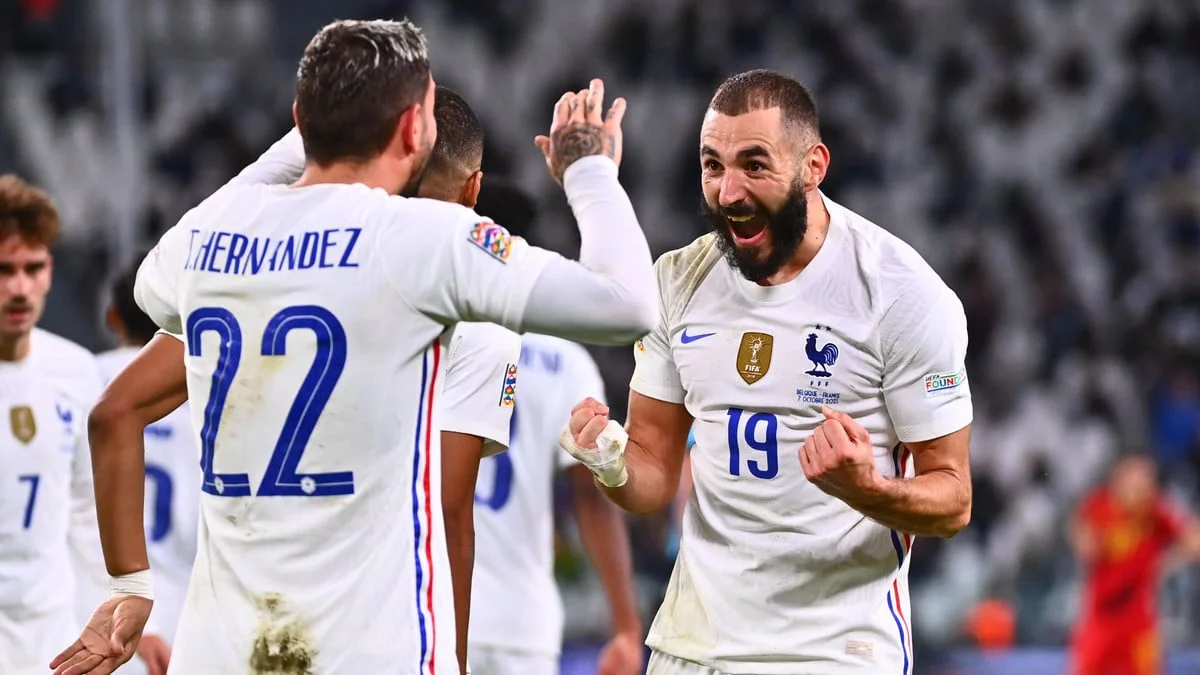 «C’est une personne incroyable» : Un international français s’enflamme pour Karim Benzema